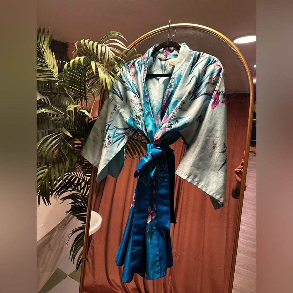 Floral Kimono Robe in Blue and Pink